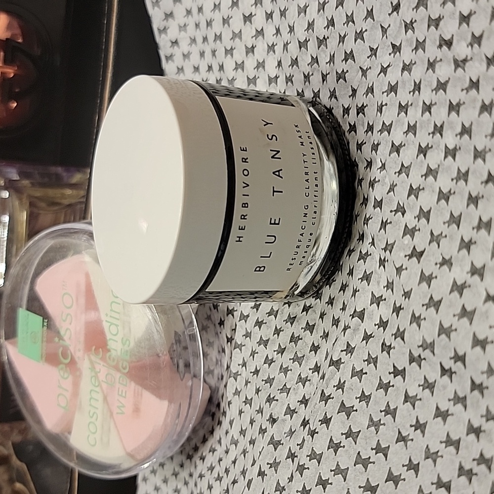 New Herbivore blue tansy clarity mask